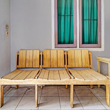 Отель Oyo Life 92709 Kost Teras Cikapundung Syariah Бандунг Экстерьер фото